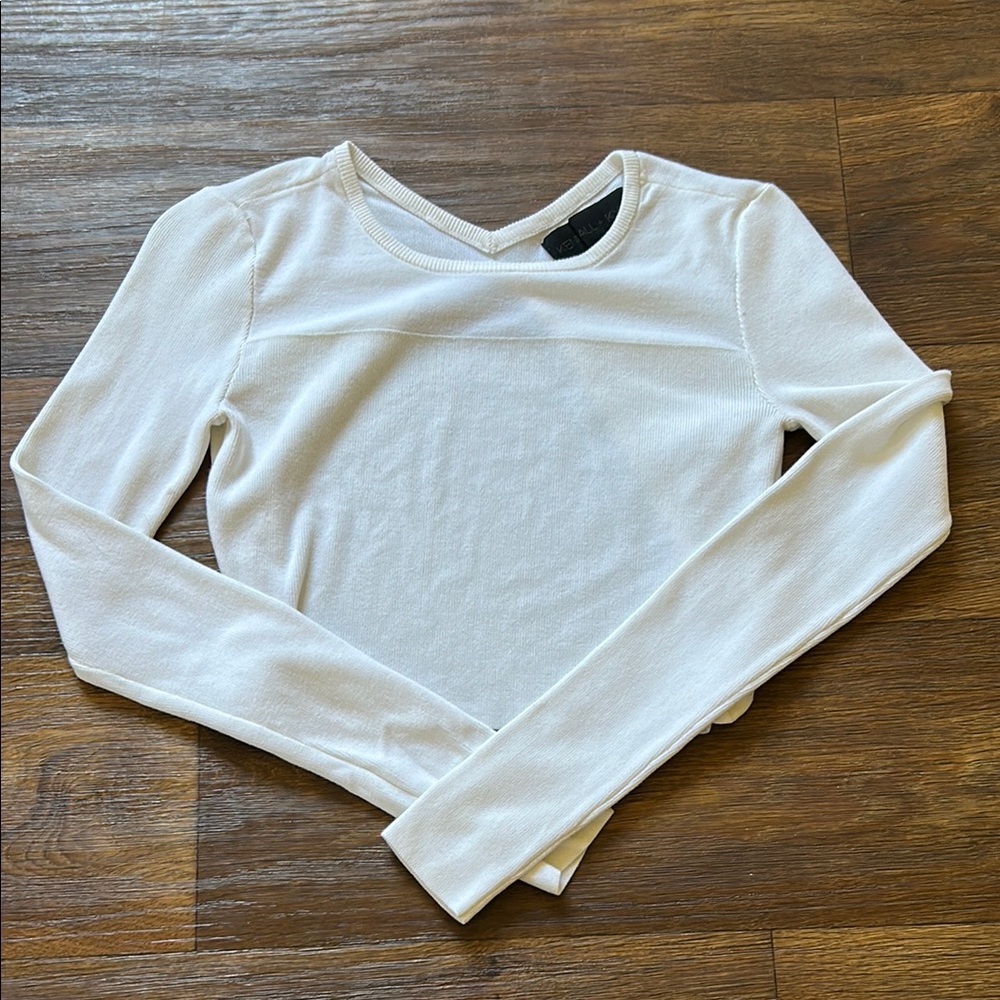 Cream Fitted Blouse with Full-Length Sleeves